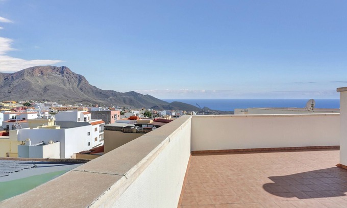 Valle de San Lorenzo Apartment | San Lorenzo Apt, 2Huge Terraces Whit View, Parking