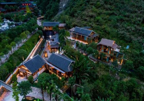 Yongding Hotel | Sanctum Peaks