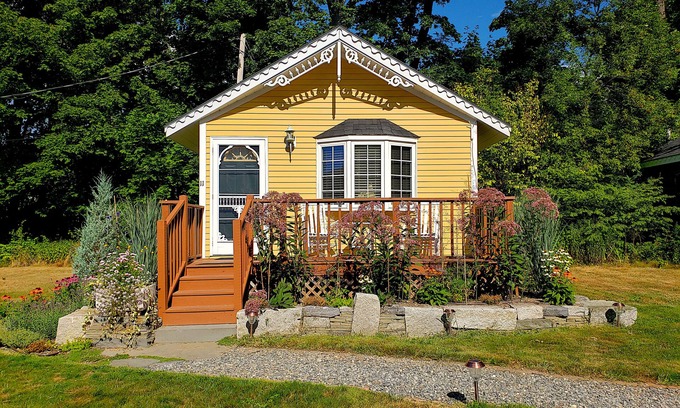 Bar Harbor Bed & Breakfast | Sand Bar Cottage Inn
