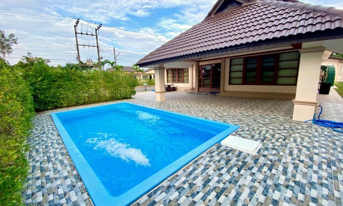 Kram House | Sand-D House Pool Villa A7 at Rock Garden Beach Resort Rayong