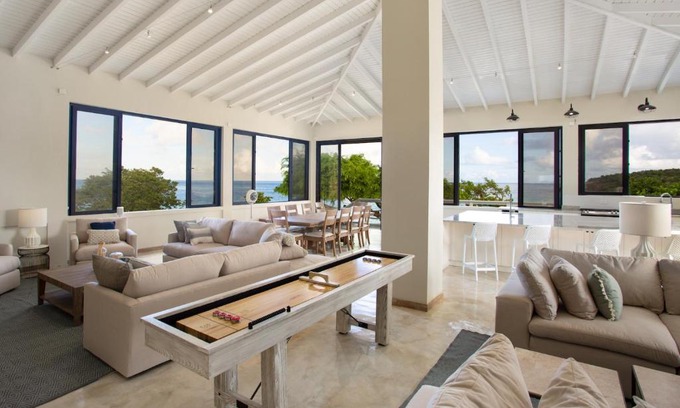 The Valley Villa | Sandcastle Beach House
