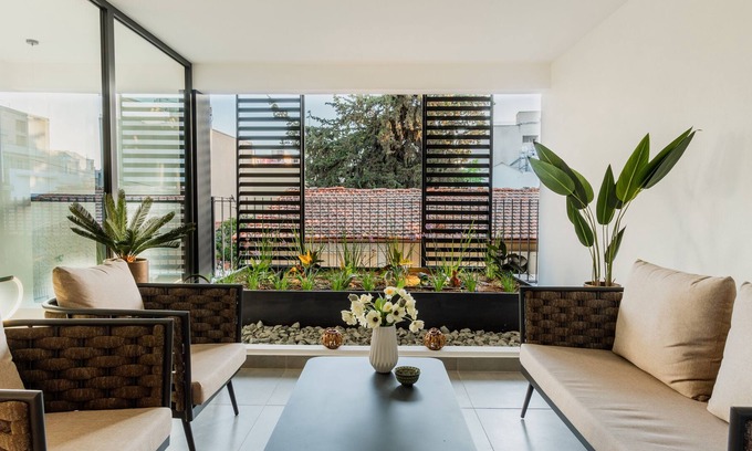 Historical Center Apartment | Sanders Armonta - Enchanting Studio w/ Balcony