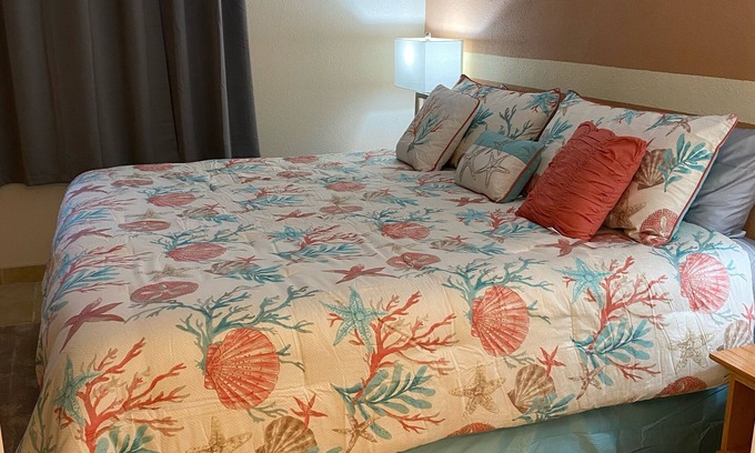 Lincoln City Apartment | Sandpiper Suite 207