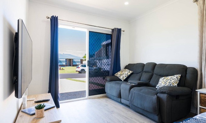 Sandstone Point Apartment | Sandstone Point Cove Studio