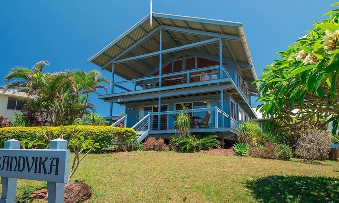 Brooms Head House | Sandvika - Ocean Views
