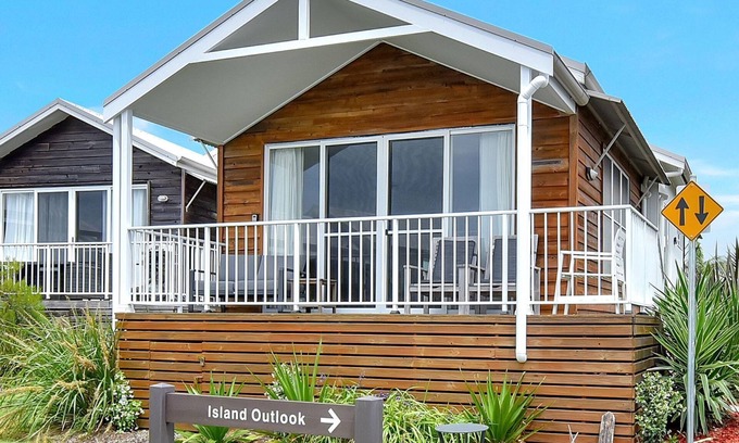 Caves Beach Villa | Sandy Isles at Caves Beach Villas