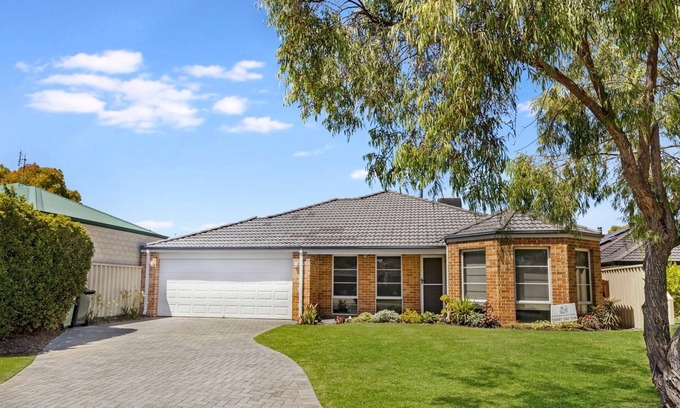 Abbey House | Sandylands Busselton with WiFi