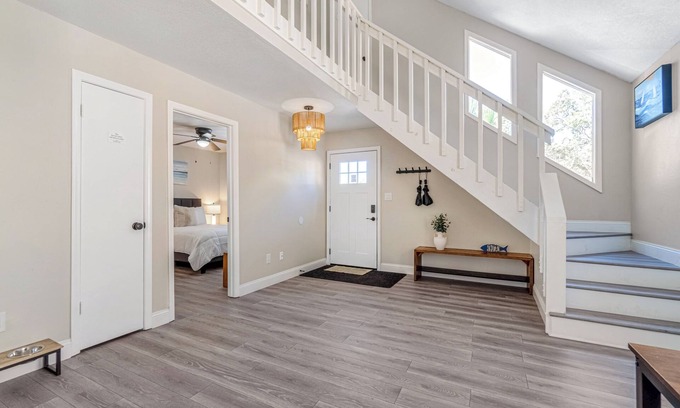 Gulf Breeze House | Sanibel Solace | New Property, Minutes to the Pensacola Beach and Downtown Pensacola