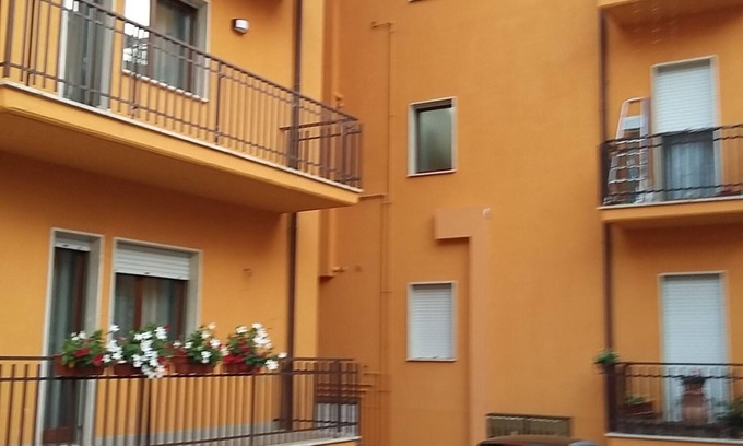 L'Aquila Apartment | Santa Barbara studio apartment in via Aveia N ° 4