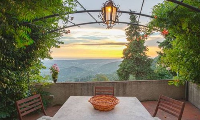 Santa Lucia House | Santa Lucia Suite, apartment with lovely view over the shore