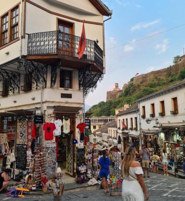 Gjirokaster House | SANTA ROOM-OLD BAZAAR CENTER-Gjirokaster