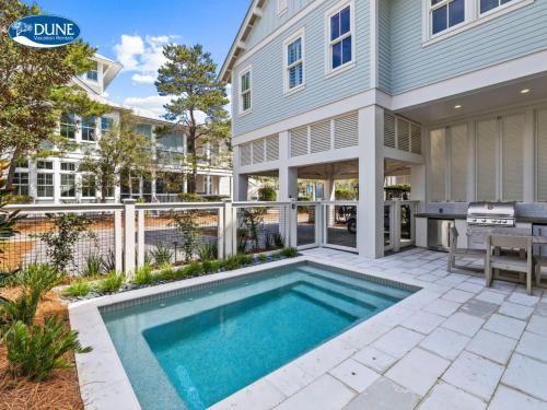 Watercolor House | Sapphire Sunset- 6BR 6,5BTH & 6 Seater Golf Cart in the Lake District of WaterColor home