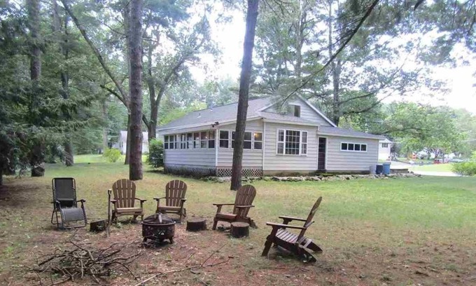 Geyser Crest House | Saratoga Springs Home Close to Track and State Park