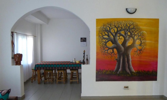 Serrekunda House | Sarawally Guesthouse