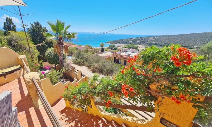 Maladroscia House | SARDINIA - Detached house with sea view and a few steps from the beach