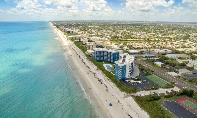 Gulfstream Beach Condo | Satellite Beach Direct Oceanfront on the Sand Renovated and Upgraded