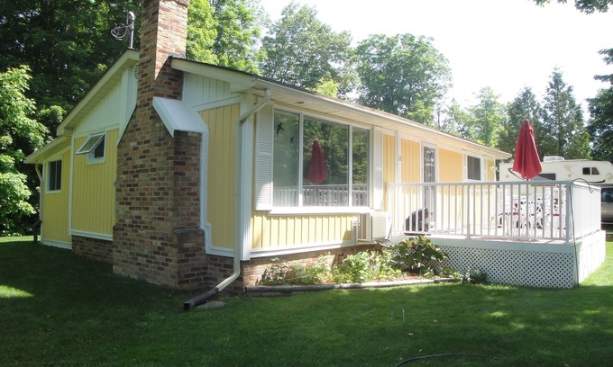 Sauble Beach Cottage | Sauble Beach cottage on a quiet residential street minutes from the beach.