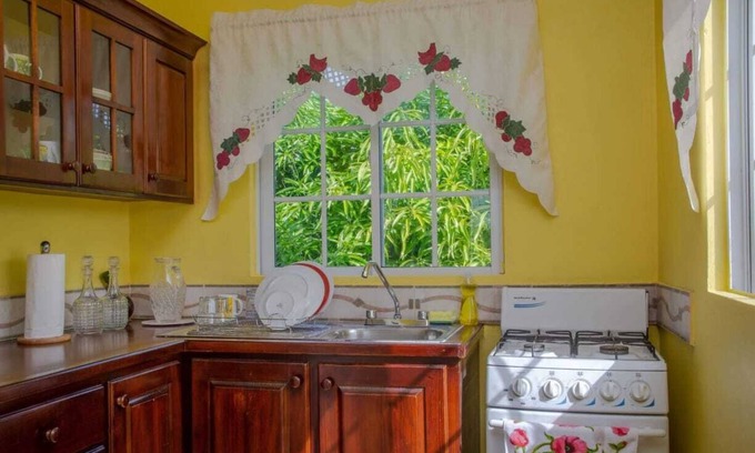 Caribbean Estates House | Savan Suite