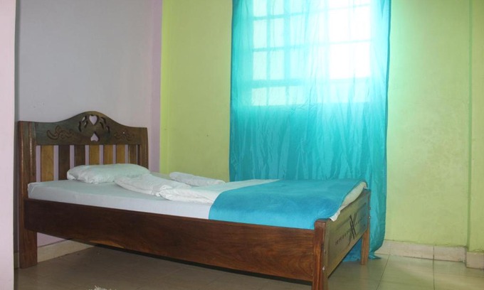 Kirinyaga House | Saxx Hotel and Lounge