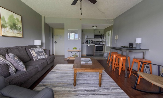 Snowshoe Condo | SC 2506: Appealing 1BR perfect for your summer travels! Private deck and pool!