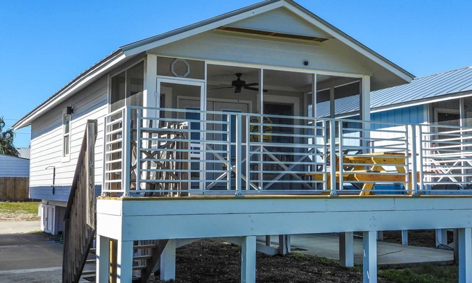 Cape San Blas Cottage | Scallop Cove #4 - Sunshine Daydream - Bayfront, 3 Min Walk to Gulf, Pet Friendly, No Min Nights.