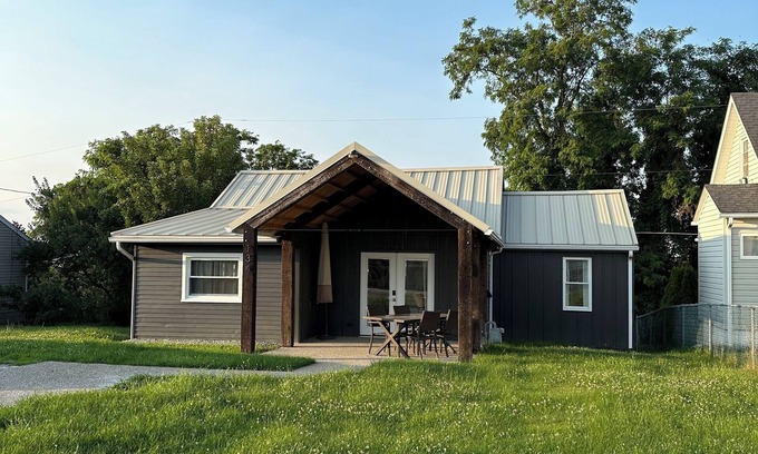 Strabane Cottage | Scandinavian Styled Cottage with an impeccable view, refreshing and inspiring.