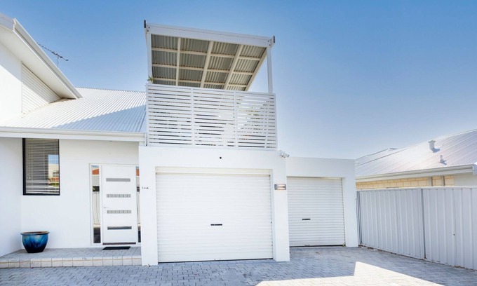 Scarborough Villa | Scarborough Villa on Mickey