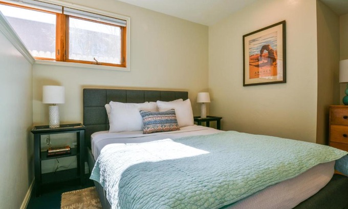Moab House | Scarlet at StellaRuby Cottages