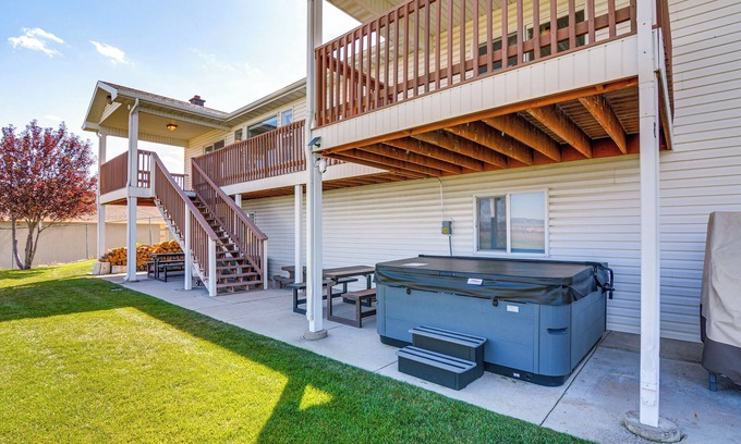 Bryce Canyon House | Scenic Large-Group Retreat, 1 Mi to Bryce Canyon!