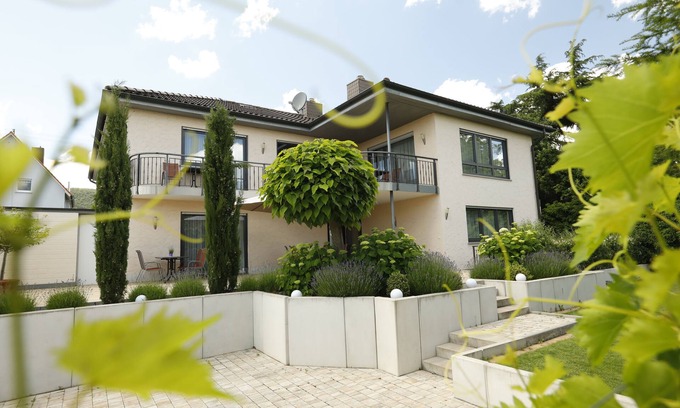 Maikammer Apartment | Schöne Ferienwohnung im Rebenmeer in Maikammer/pfalz. Perfekt für Weinliebhaber!
