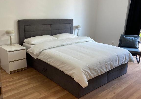 St Lorenz Apartment | Schöne Ferienwohnung mit Balkon 2