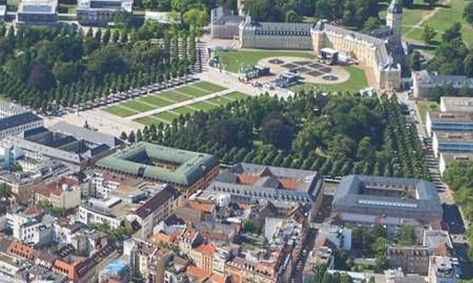 Oststadt Apartment | Schöne, Große und Zentrale Wohnung mit 2 Balkonen - Appartement mit 3 Schlafzimmern