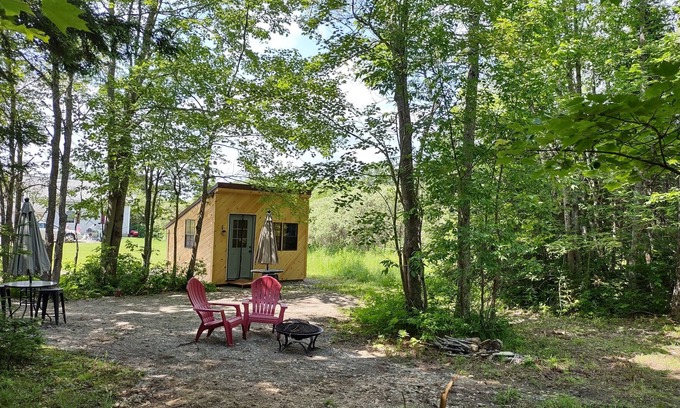 Lincoln Cabin | Schlafman's Hollow Solar Camping Cabin 2