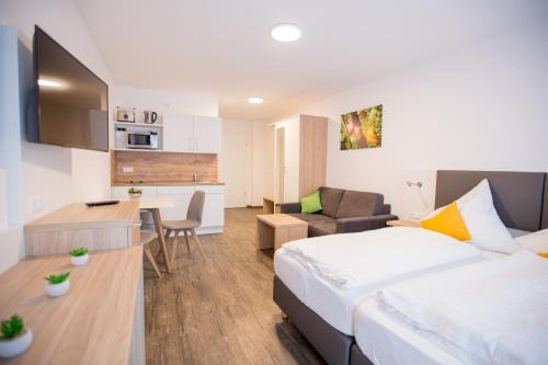 Unterschneidheim Hotel | Schoko-Apartments mit Bad & Küche