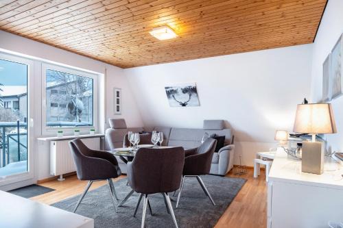 Schoenwald Apartment | Schwarzwaldblick D App 10 mit Pool