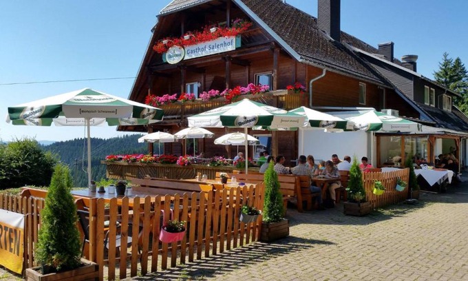 Schwarzenbach Hotel | Schwarzwaldgasthaus Salenhof