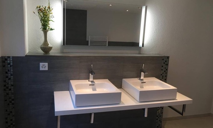 Mels House | Schwendi Maison is an apartment in the heart of Heidilandbergen