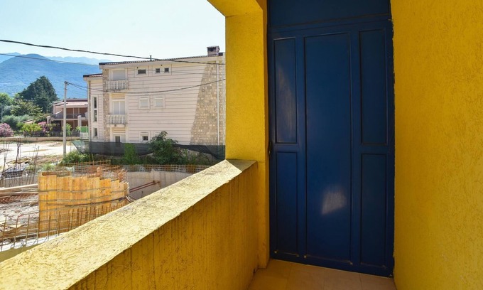 Zeljeznica Apartment | Sea and Nature View Flat w Balcony in Bar