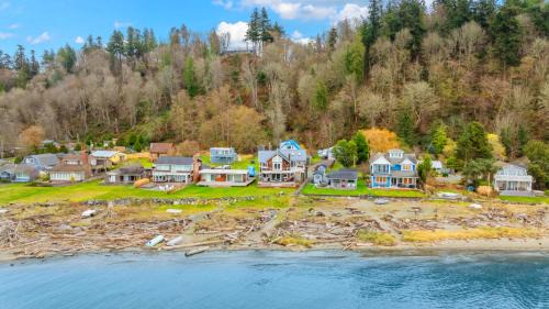 Maxwelton House | SEA ESTA on WHIDBEY ISLAND
