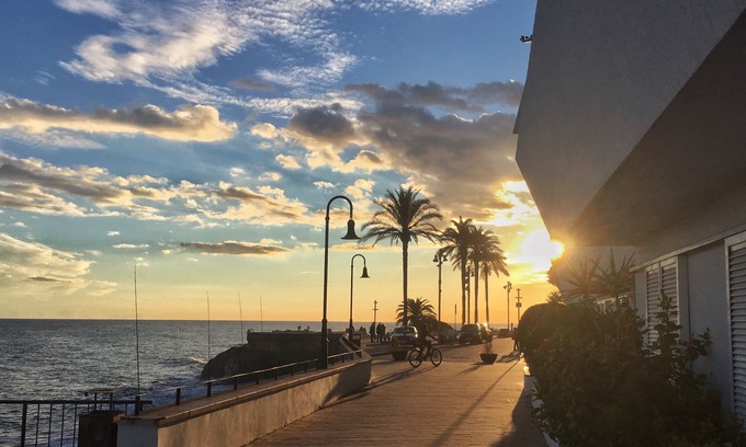 Sant Pol De Mar House | Sea front apartment near Barcelona
