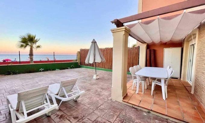 Ayamonte Apartment | Sea front - Residencial Alcaraván, 3 bedrooms with sea views