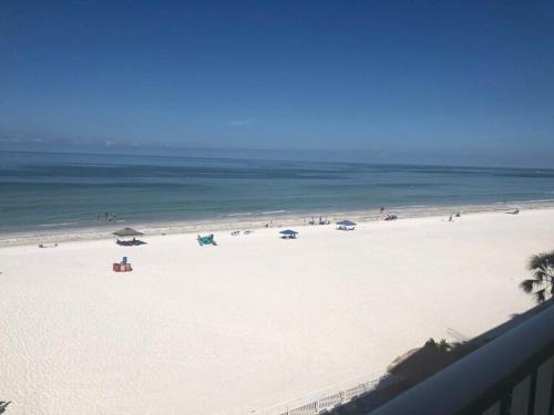 Redington Shores Apartment | Sea Oats 401 - Beautiful 2 Bed 2 Bath Ocean Front Corner Unit - Prime Location!