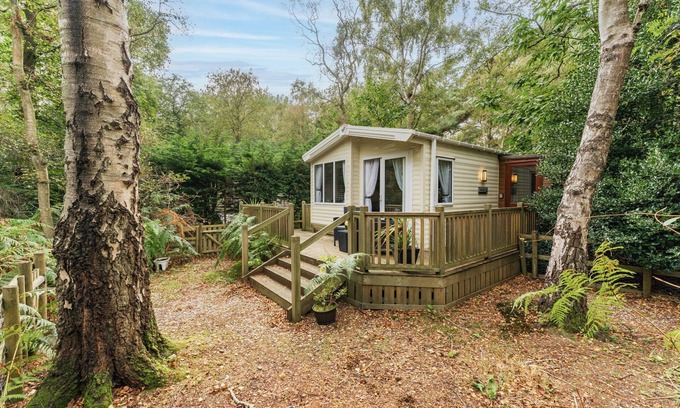 Weybourne Cabin | Sea Squirrel - sleeps 4 guests, High Kelling