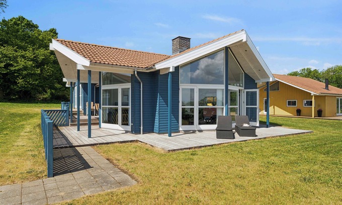 Kettingskov House | Sea view and calm in lovely house for 10 guests