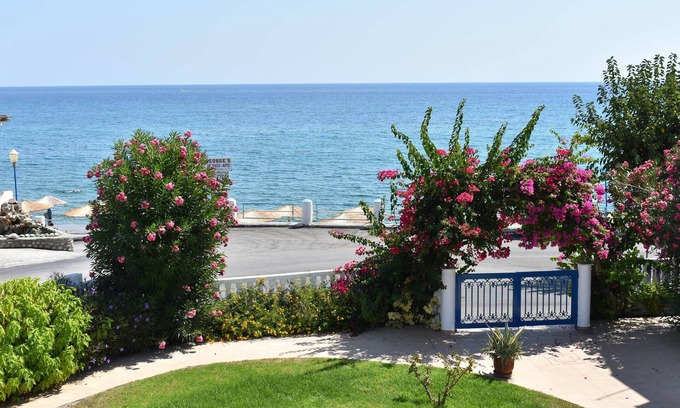 Stegna Apartment | Sea-view Apartment for 2 people, 30m from the beach, restaurants-market nearby