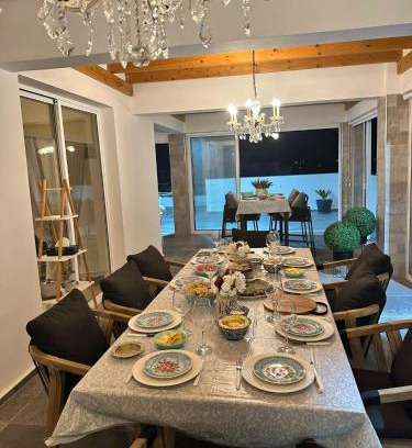 Oroklini Apartment | Sea View Penthouse