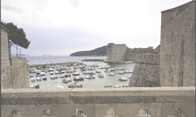 Ploce Cabin | Sea View Room with balcony , beautiful view to the Old Town .