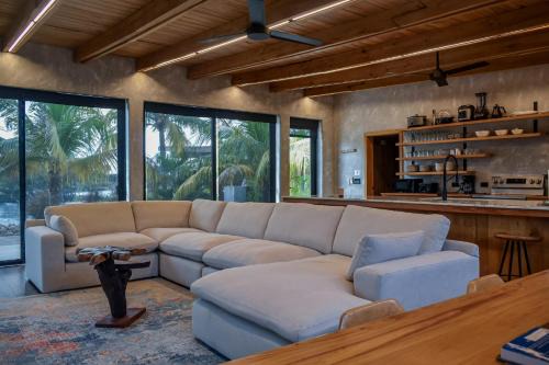 Placencia Villa | Seabird - Villa 6