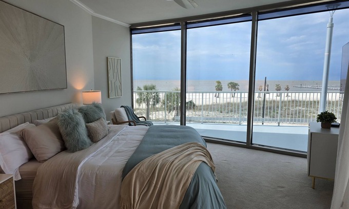 Biloxi Condo | Seabreeze Beachfront Retreat