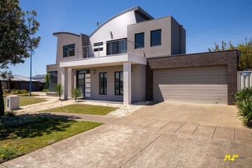 St Leonards House | SEACHANGE ESCAPE - ST. LEONARDS in Saint Leonards